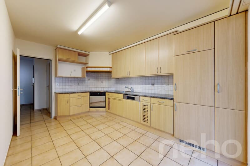 Helle 4.5-Zimmer-Wohnung mit viel Raum und Komfort (5)