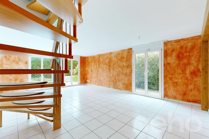 Gepflegtes 5-Zimmer Doppeleinfamilienhaus an familienfreundlicher Lage (3)
