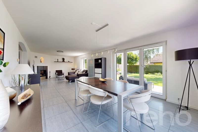 Magnifique villa rénovée avec piscine et intimité absolue (7)