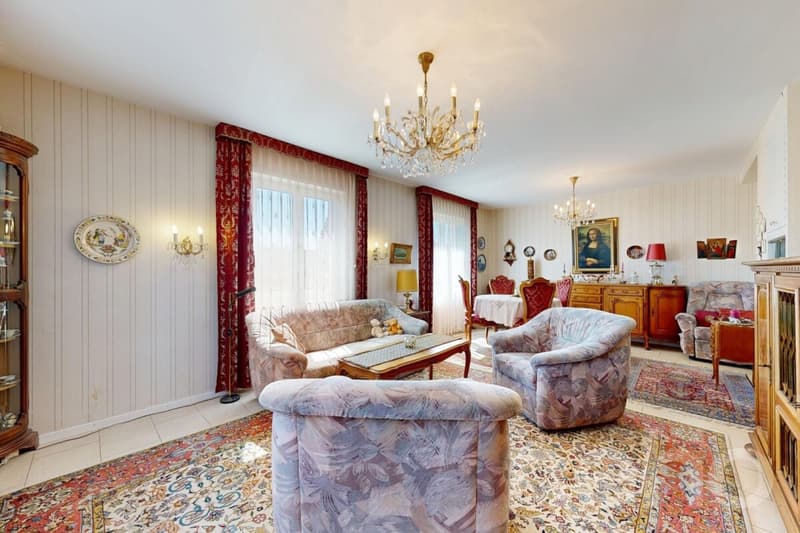 Charmantes 5.5-Zimmer-Eckreihenhaus in begehrter Lage in Zürich (4)