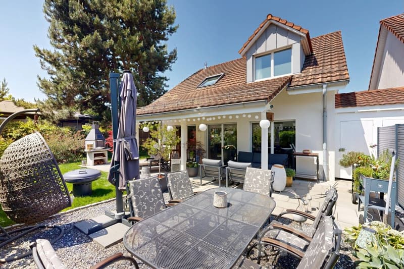Familienfreundliches Einfamilienhaus mit sonnigem Garten (10)