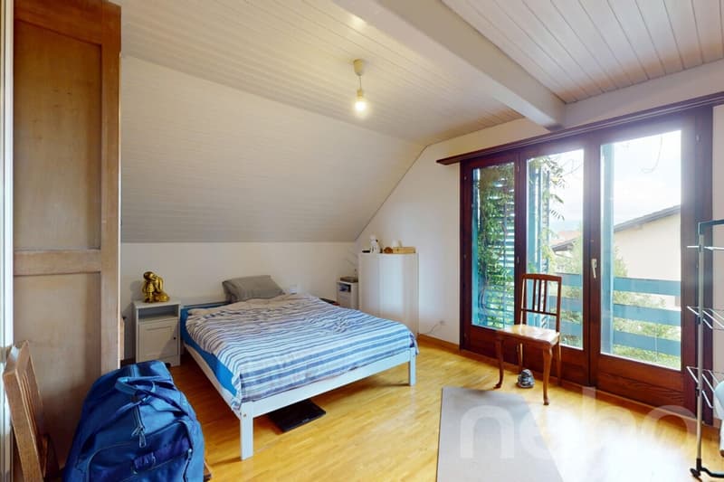 Superbe villa individuelle située dans un quartier paisible (10)
