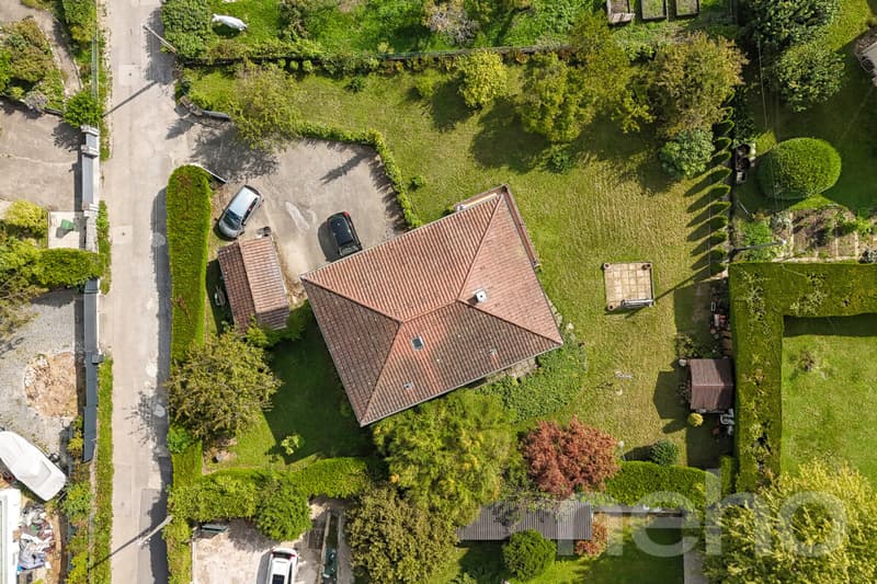 Maison villageoise de 2 appartements avec potentiel de transformation (2)