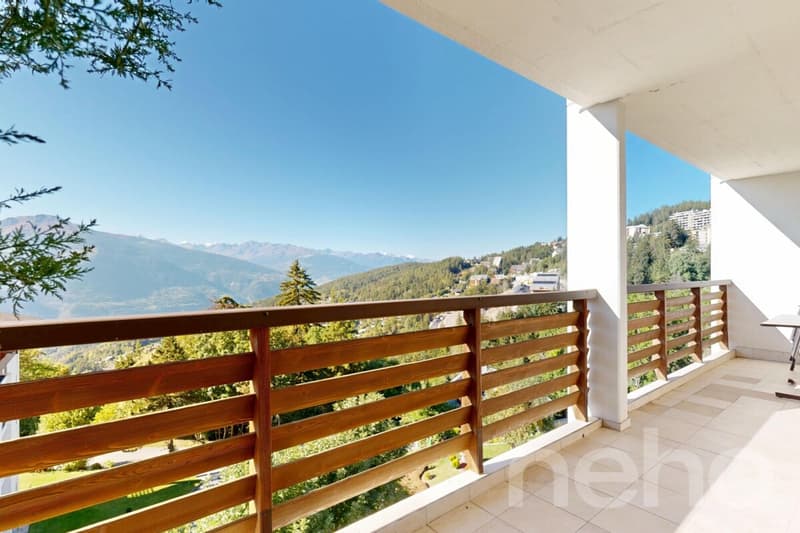 Superbe 2.5 pièces avec balcon plein sud à Crans-Montana (2)