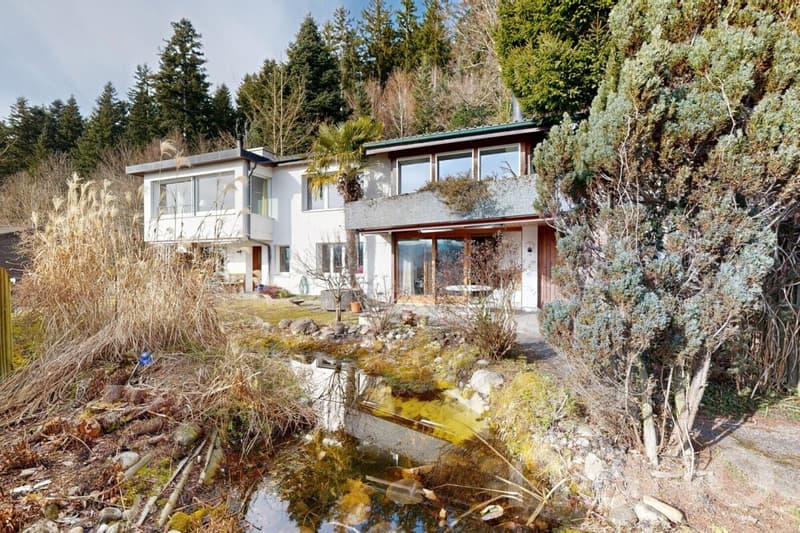 Familienparadies am Südhang mit Weitsicht und Bauland (2)