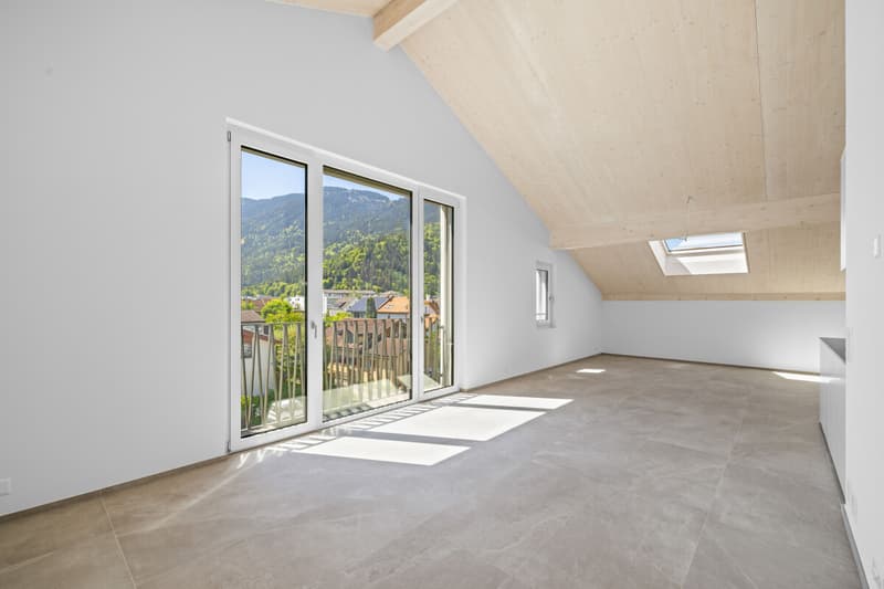 Moderne 5.5-Zimmer-Dachwohnung mit Bergsicht in Bonaduz (2)