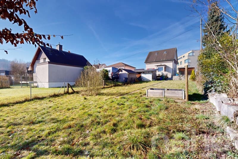 Charmantes 4 Zimmer EFH mit Ausbaupotenzial auf 732m2 Grundstück (2)