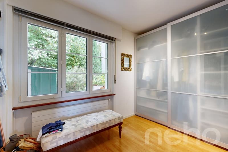 Villa contemporaine d'exception avec piscine et vue lac Neuchâtel (10)