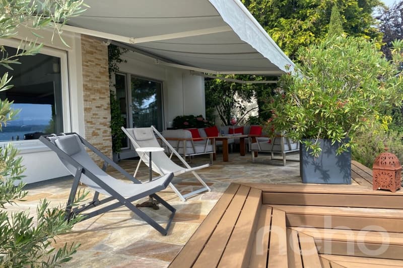 Villa contemporaine d'exception avec piscine et vue lac Neuchâtel (3)