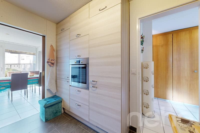 Renovierte 4.5-Zimmer Wohnung mit Balkon in Nidau (5)