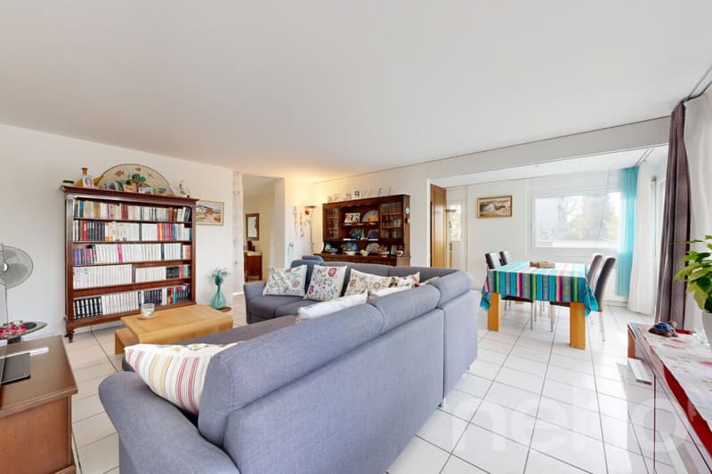 Renovierte 4.5-Zimmer Wohnung mit Balkon in Nidau (12)
