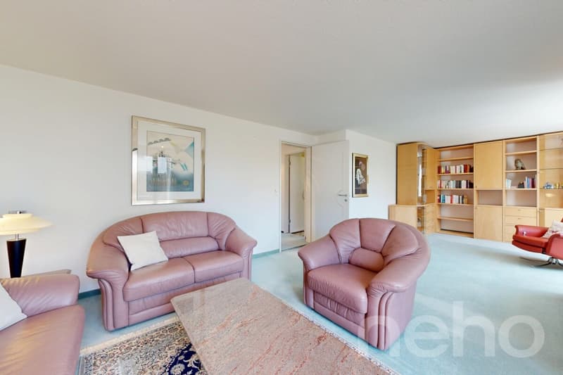 Freistehendes 5.5 Zimmer Einfamilienhaus im ruhigen Kleindöttingen (4)