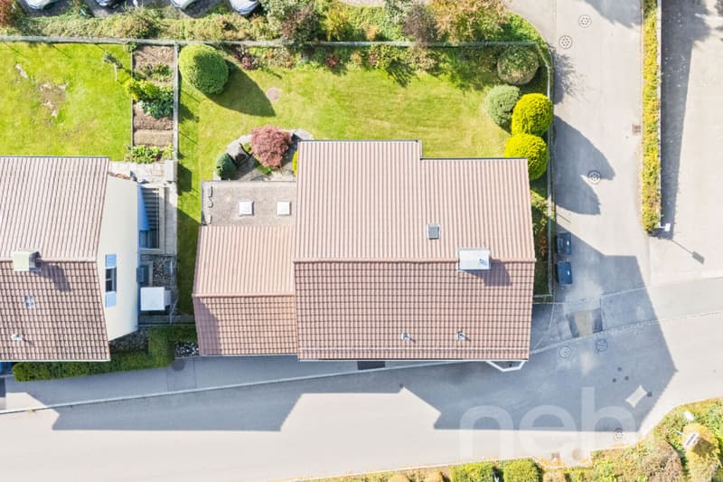 Freistehendes Familienhaus mit Potenzial an Toplage in Ittigen (12)