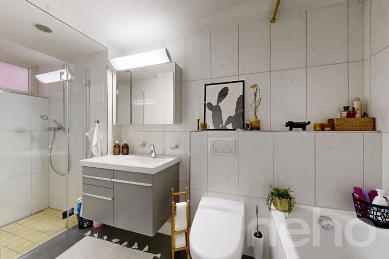 Stilvolle 3.5-Zimmerwohnung mit Balkon und Einstellhallenplatz (11)