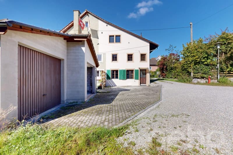 Charmantes 4-Zimmer-Haus mit grossem separatem Garten (11)