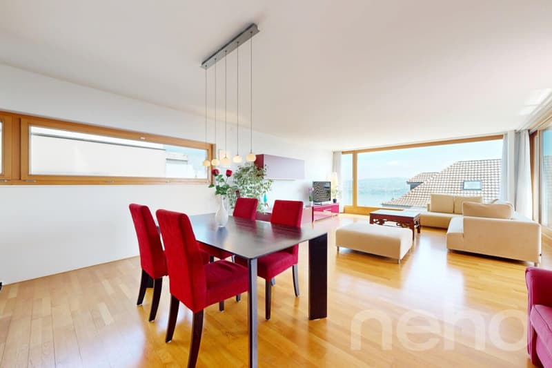 Lichtdurchflutete 5.5-Zimmer-Terrassenwohnung mit Panorama-Seesicht (2)