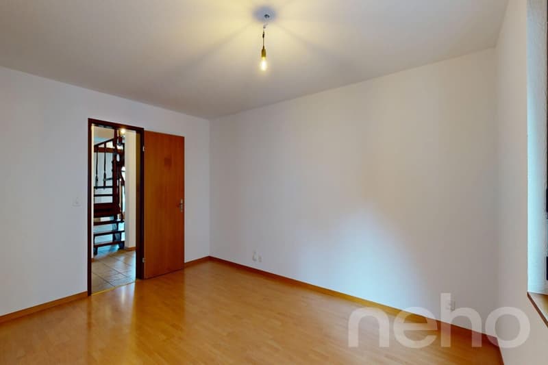 Grosszügige 5-Zimmer-Duplexwohnung mit Bergblick in Visp (10)