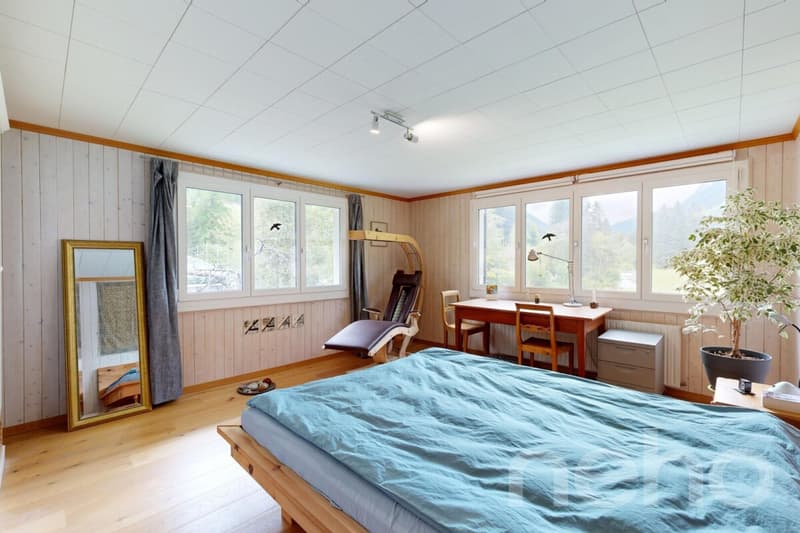 Modernisiertes EFH mit Schopf, Garten und Bergkulisse (8)