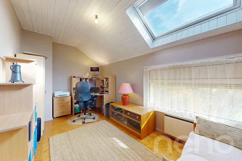 Maison familiale avec piscine et grand jardin plein sud (12)