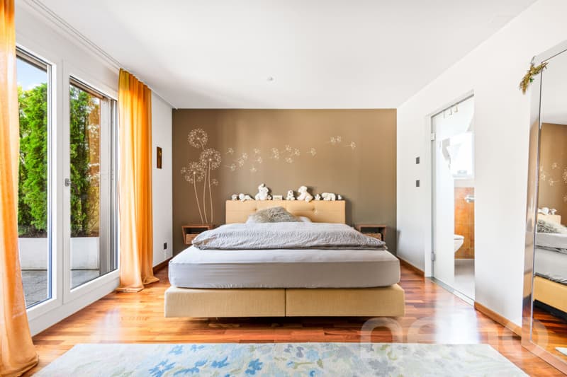 Exklusive Attika mit Wintergarten und 120 m² Terrasse (9)