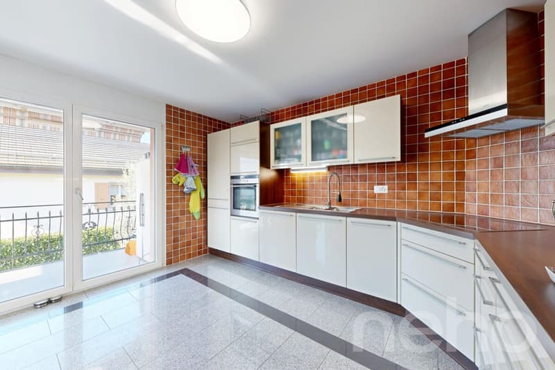 Spacieux appartement familial avec balcons et jardin à St-Prex (8)