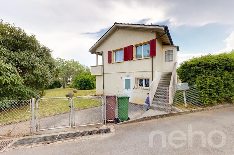 Exclusif: Petite villa de 3 chambres à rénover (12)