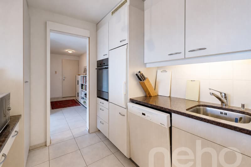 Gepflegte 3.5 Zimmer Wohnung mit Cheminée und Balkon (4)