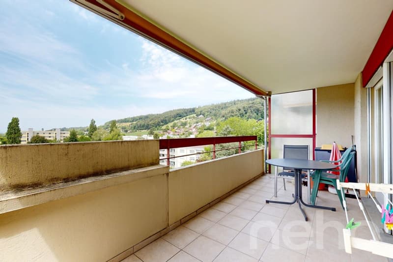 Gepflegte 3.5 Zimmer Wohnung mit Cheminée und Balkon (10)