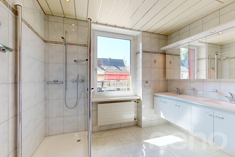 Charmantes Zuhause mit ausgebautem Dachstock und Terrasse (9)
