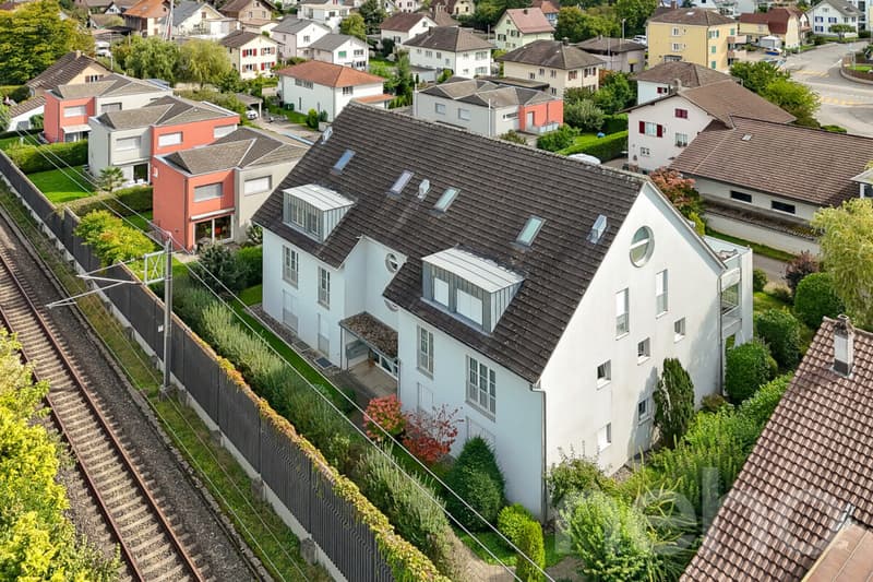 Grosszügige und helle Wohnung an top Lage (11)