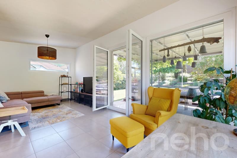 Top gepflegtes 5.5-Zimmer-EHF mit schönem Garten in 8213 Neunkirch (2)