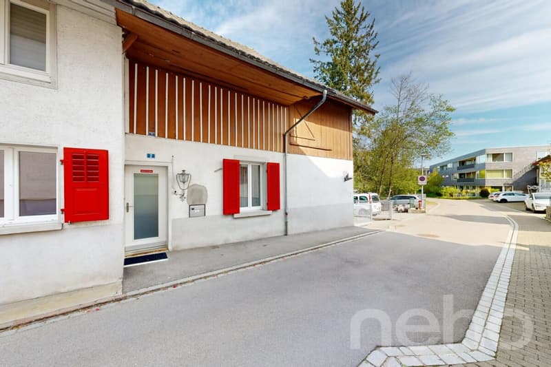 Charmantes 5-Zimmer-Eckreihenhaus an begehrter Lage in Bottighofen (3)
