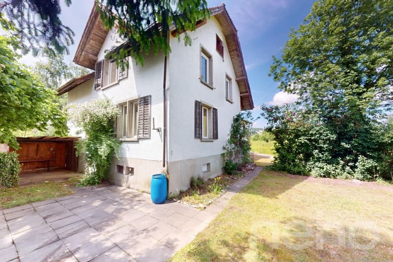 Zweifamilienhaus im Grünen mit 400 m² gewerblich nutzbarem Schuppen (2)