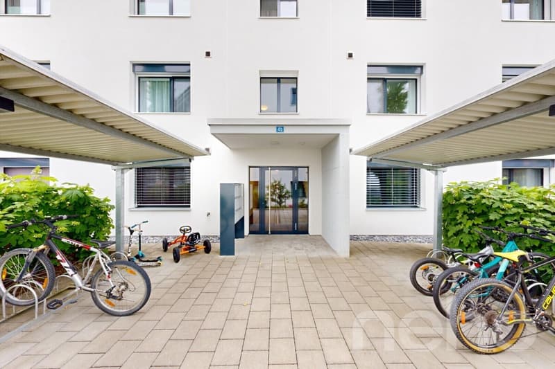 Moderne 5-Zimmer-Wohnung mit grossem Balkon in Boswil (10)