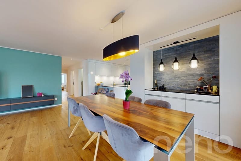 Moderne 5-Zimmer-Wohnung mit grossem Balkon in Boswil (2)