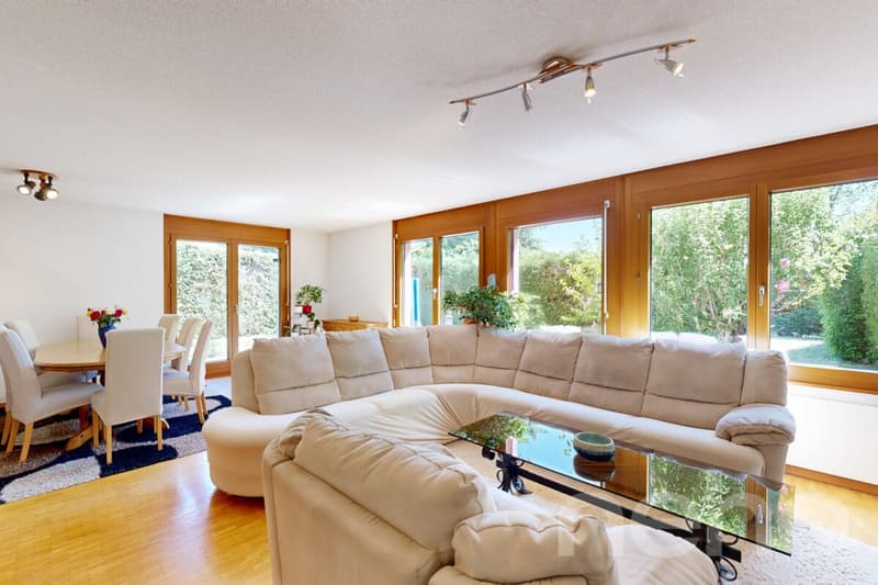 A charming family home with a garden in the heart of Épalinges (2)