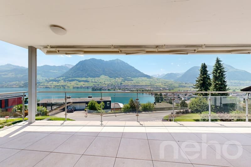 Exklusive Terrassenwohnung mit Panorama-Seesicht (3)