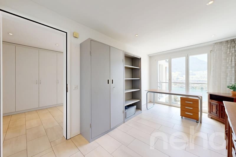 Exklusive Terrassenwohnung mit Panorama-Seesicht (11)