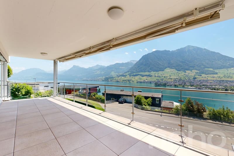 Exklusive Terrassenwohnung mit Panorama-Seesicht (12)