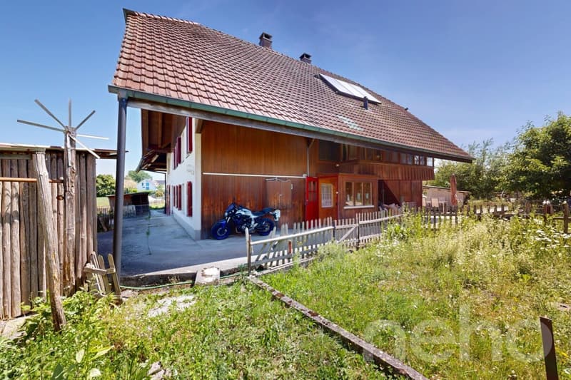 4 Zimmer Wohnung in Oekingen mit viel Potenzial (2)