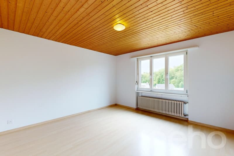 4-Zimmerwohnung im obersten Stock mit Balkon und Cheminée (4)