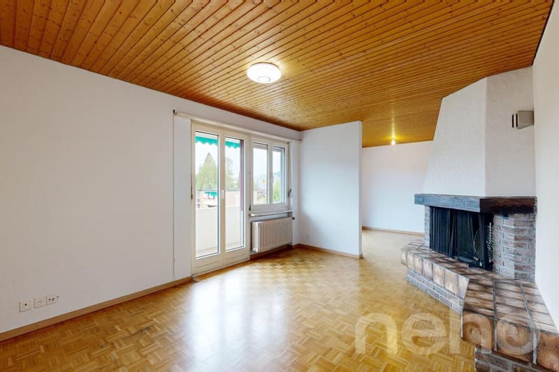 4-Zimmerwohnung im obersten Stock mit Balkon und Cheminée (2)