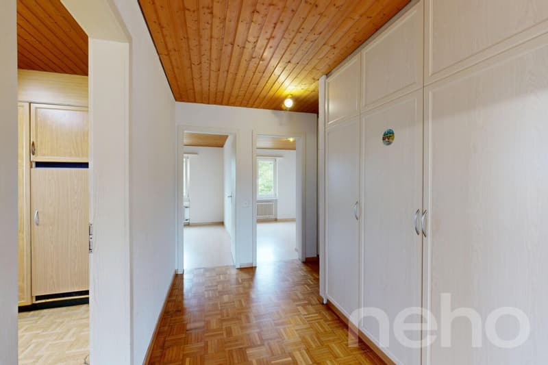 4-Zimmerwohnung im obersten Stock mit Balkon und Cheminée (7)