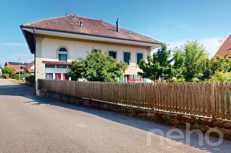 Deux duplex au c?ur d?un ancien bâtiment de charme (12)