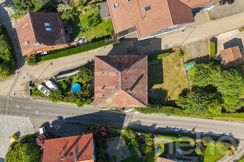Deux duplex au c?ur d?un ancien bâtiment de charme (8)