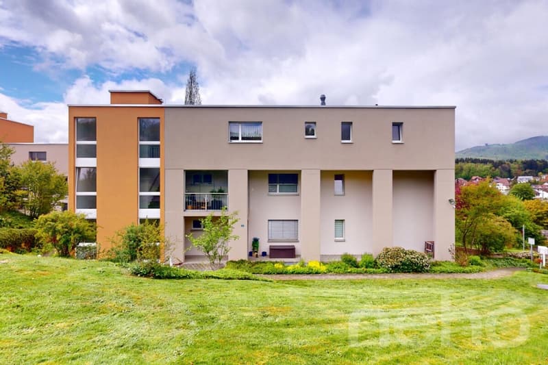 Ihr neues Zuhause mit grossem Balkon und Weitsicht (2)