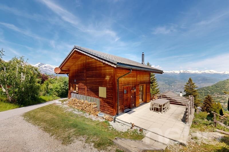 Charmant chalet à Haute-Nendaz avec vue imprenable (1)