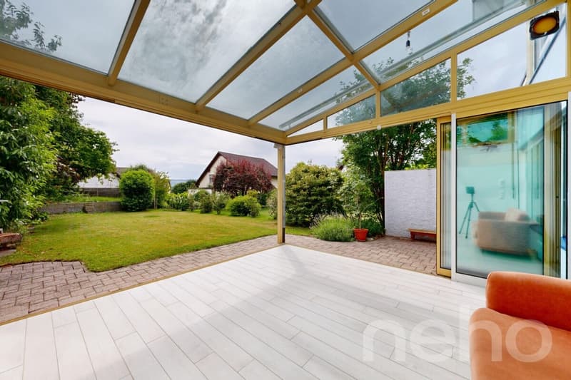 Familienfreundliches Mittelhaus mit Wintergarten und Photovoltaik (3)