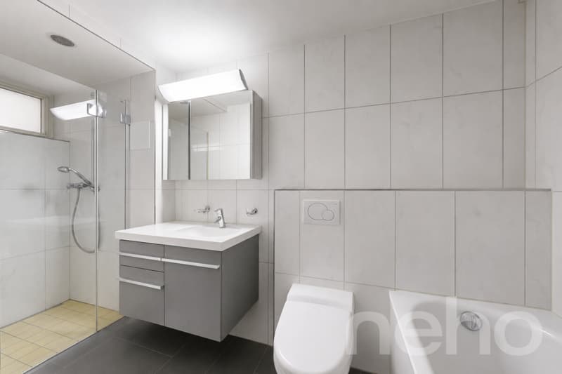 Stilvolle 3.5-Zimmer-Wohnung mit Balkon in MINERGIE-Überbauung (11)
