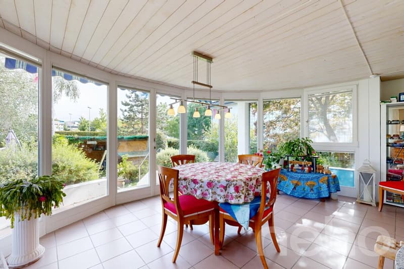 Gepflegtes 5.5-Zimmer-EFH mit wunderschönem Garten in Niederuzwil (5)